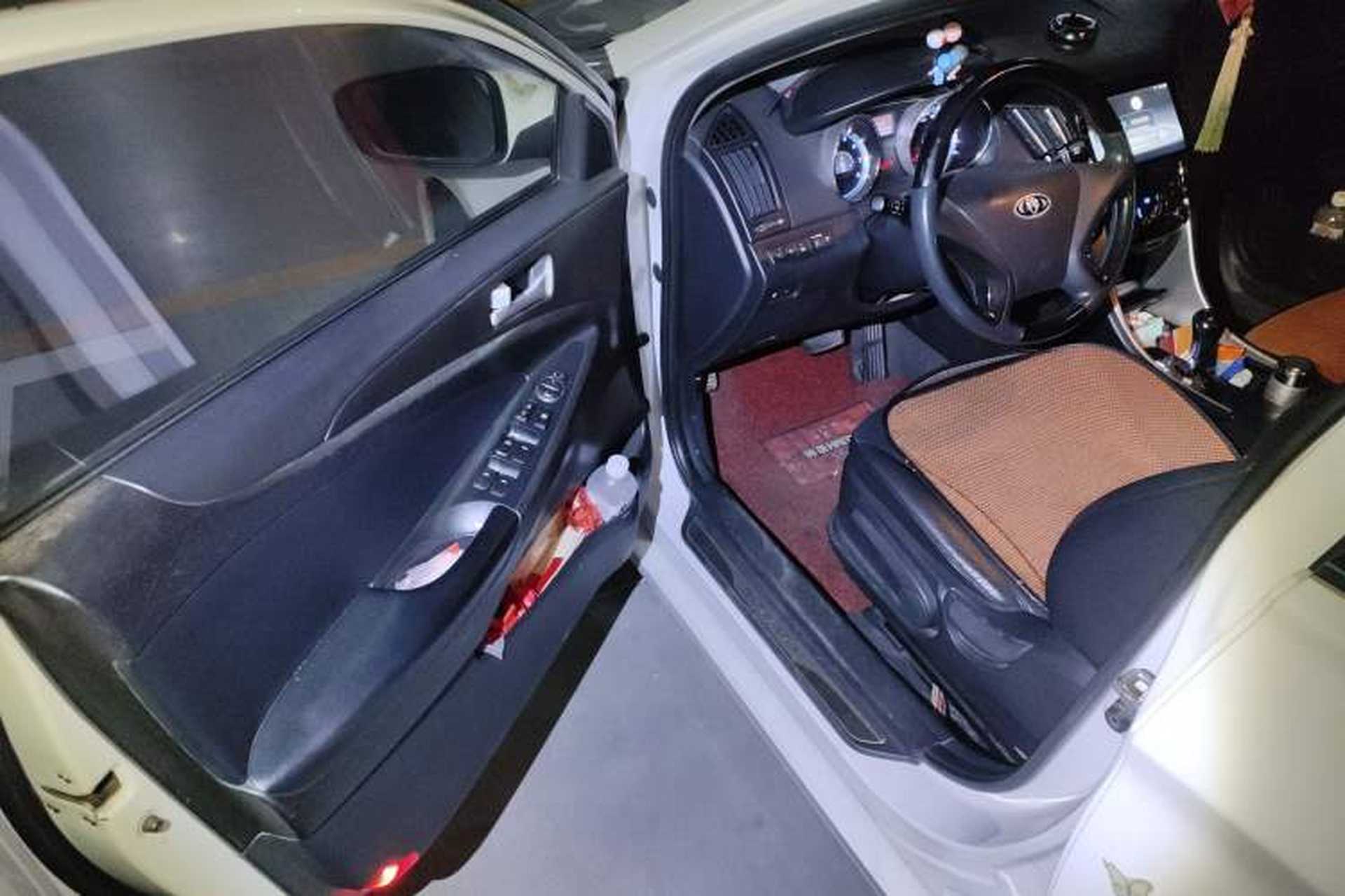Used Hyundai Sonata 2011 2.0L Automatic Fashion Edition Driver Seat