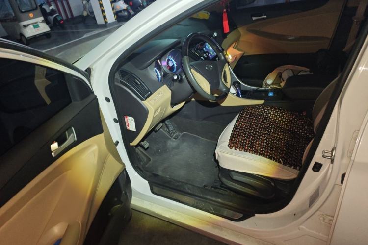 Used Hyundai Sonata 2011 2.0L Automatic Fashion Edition Driver Seat