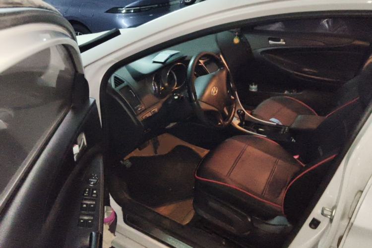 Used Hyundai Sonata 2011 2.0L Automatic Fashion Edition Driver Seat