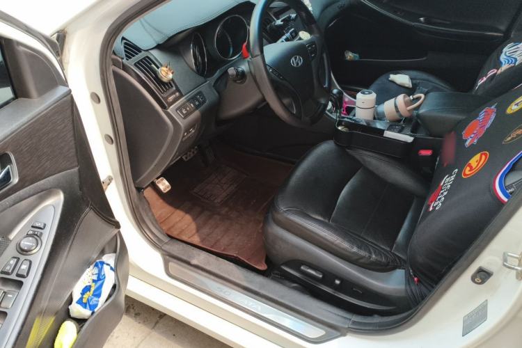 Used Hyundai Sonata 2011 2.0L Automatic Luxury Edition Driver Seat