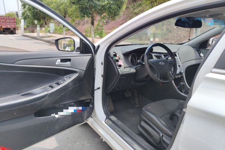 Used Hyundai Sonata 2011 2.0L Automatic Leading Edition Driver Seat