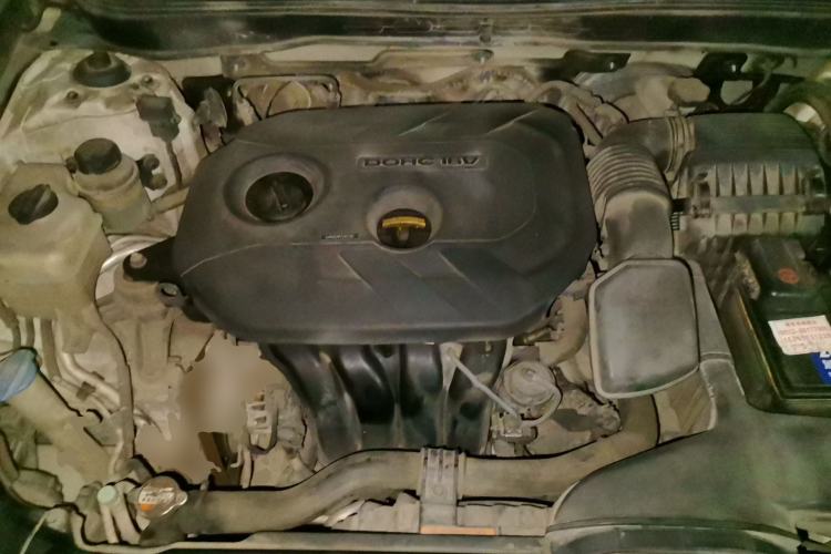 Used Hyundai Sonata 2011 2.0L Automatic Leading Edition Engine Bay