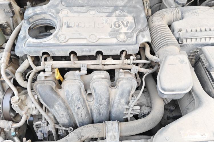 Used Hyundai Sonata 2011 2.0L Automatic Fashion Edition Engine Bay