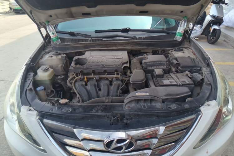 Used Hyundai Sonata 2011 2.0L Automatic Supreme Edition Engine Bay