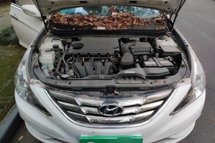 Used Hyundai Sonata 2011 2.0L Automatic Luxury Edition Engine Bay