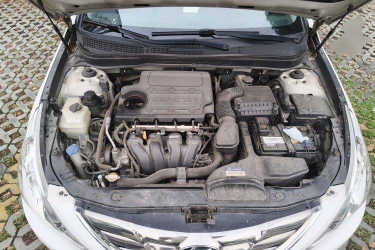 Used Hyundai Sonata 2011 2.0L Automatic Luxury Edition Engine Bay