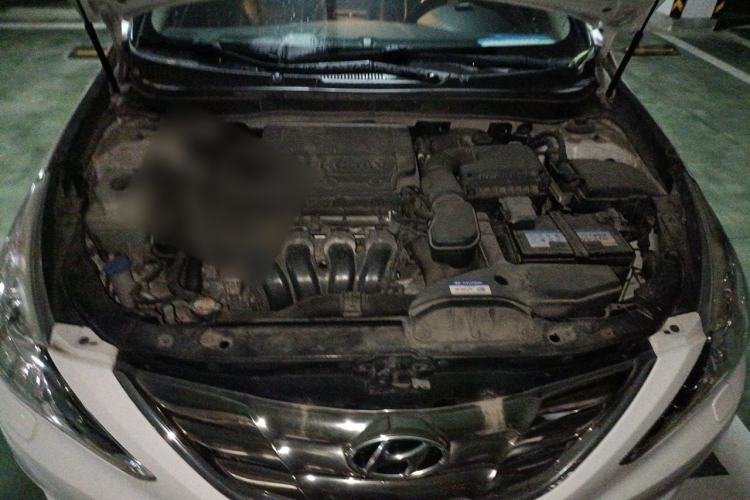 Used Hyundai Sonata 2011 2.0L Automatic Luxury Edition Engine Bay
