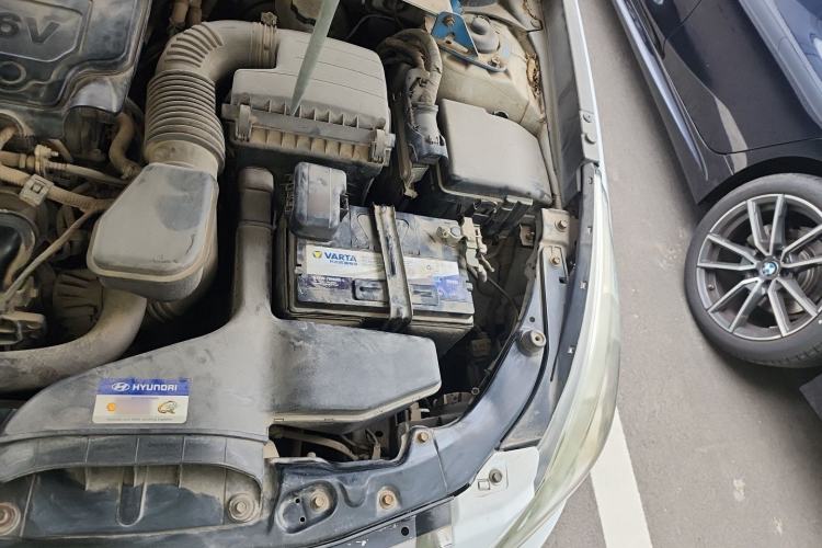 Used Hyundai Sonata 2011 2.0L Automatic Luxury Edition Engine Bay Left