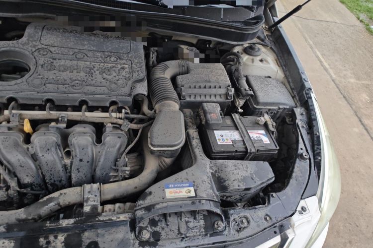 Used Hyundai Sonata 2011 2.0L Automatic Luxury Edition Engine Bay Left