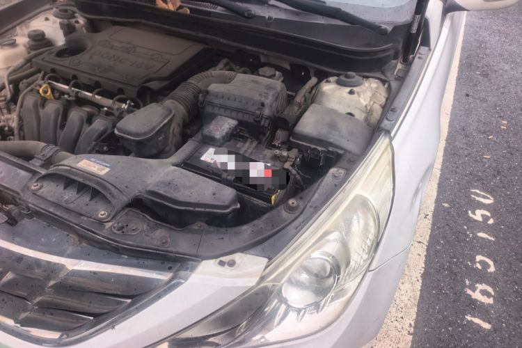 Used Hyundai Sonata 2011 2.0L Automatic Leading Edition Engine Bay Left