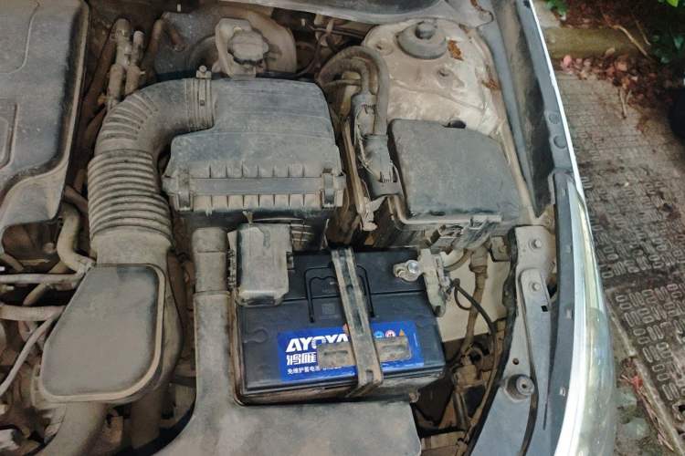 Used Hyundai Sonata 2011 2.0L Automatic Leading Edition Engine Bay Left