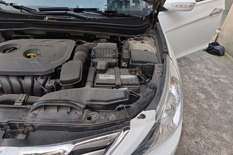 Used Hyundai Sonata 2011 2.0L Automatic Luxury Edition Engine Bay Left