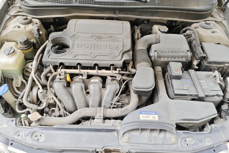 Used Hyundai Sonata 2011 2.0L Automatic Leading Edition Engine Bay