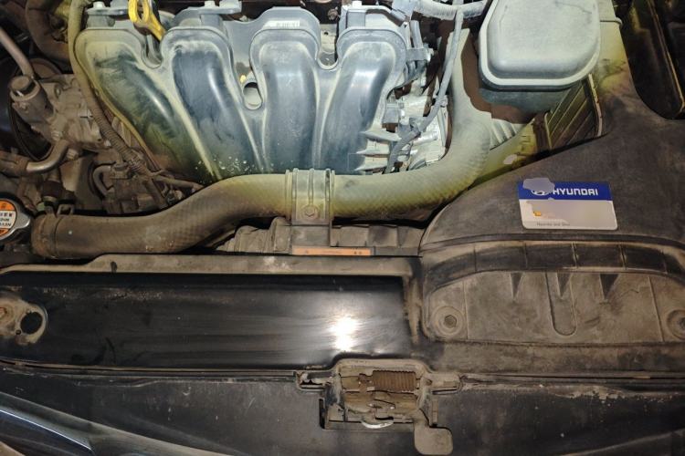 Used Hyundai Sonata 2011 2.0L Automatic Fashion Edition Engine Bay