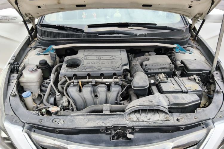 Used Hyundai Sonata 2011 2.0L Automatic Luxury Edition Engine Bay