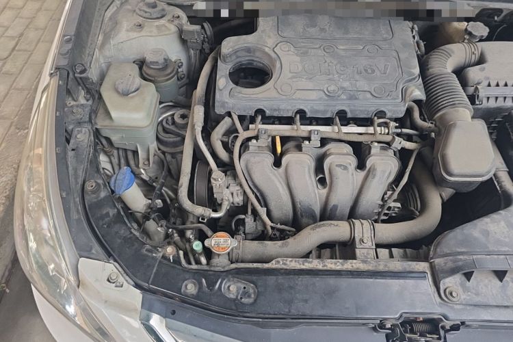 Used Hyundai Sonata 2011 2.0L Automatic Luxury Edition Engine Bay Right