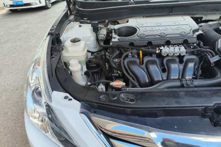 Used Hyundai Sonata 2011 2.0L Automatic Supreme Edition Engine Bay Right