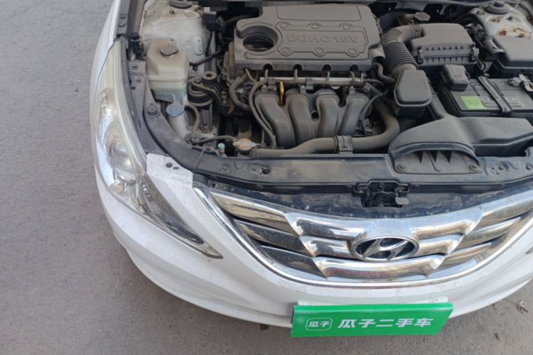 Used Hyundai Sonata 2011 2.0L Automatic Supreme Edition Engine Bay Right