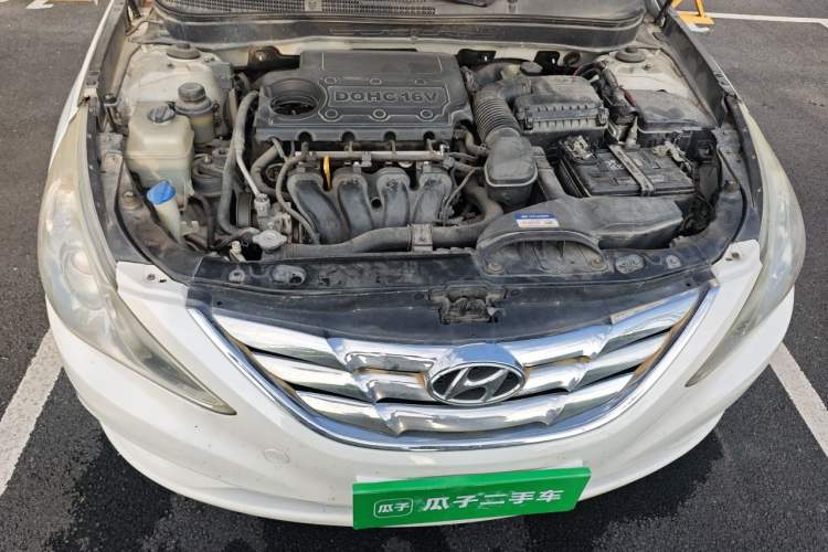 Used Hyundai Sonata 2011 2.0L Automatic Luxury Edition Engine Bay