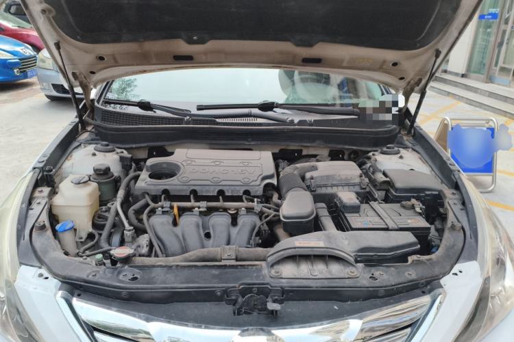 Used Hyundai Sonata 2011 2.0L Automatic Luxury Edition Engine Bay