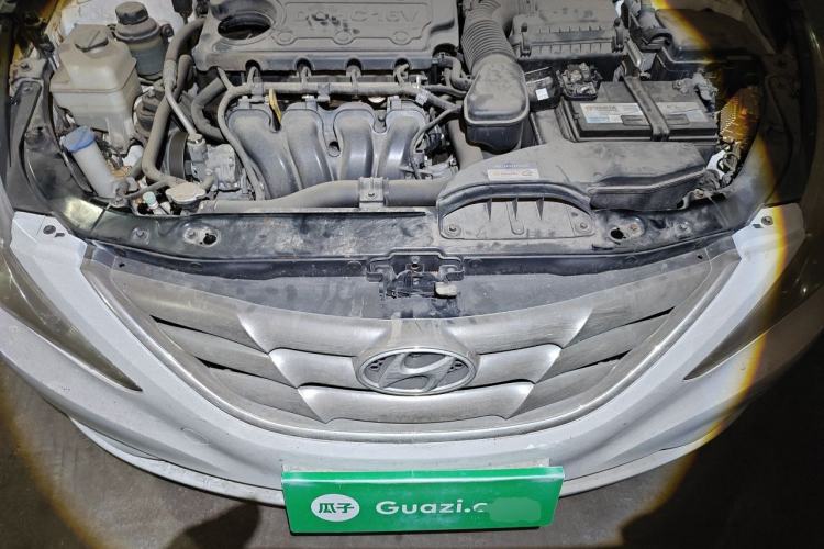 Used Hyundai Sonata 2011 2.0L Automatic Leading Edition Engine Bay