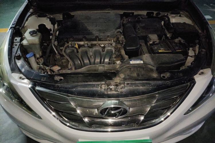 Used Hyundai Sonata 2011 2.0L Automatic Fashion Edition Engine Bay