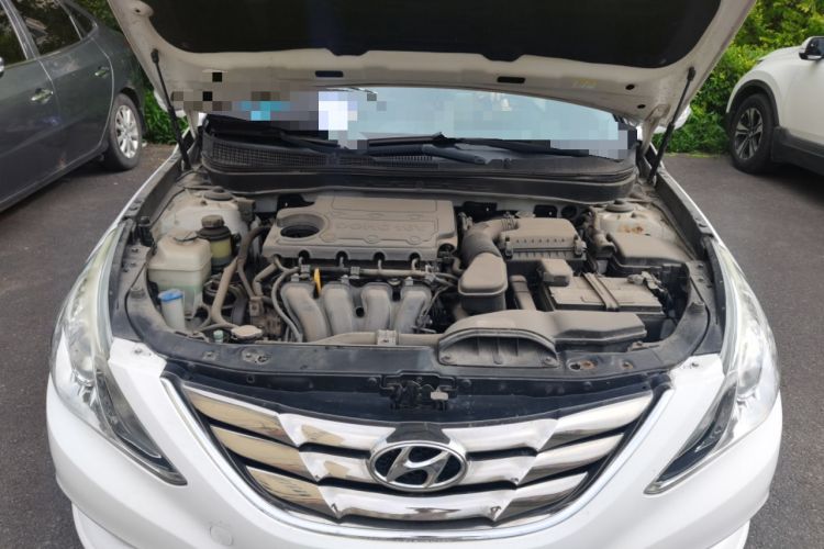 Used Hyundai Sonata 2011 2.0L Automatic Leading Edition Engine Bay