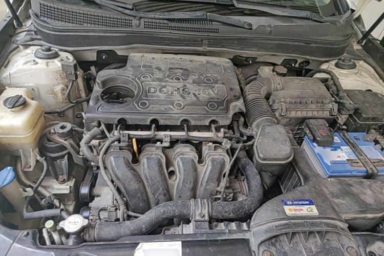 Used Hyundai Sonata 2011 2.0L Automatic Top-Grade Version Engine Bay