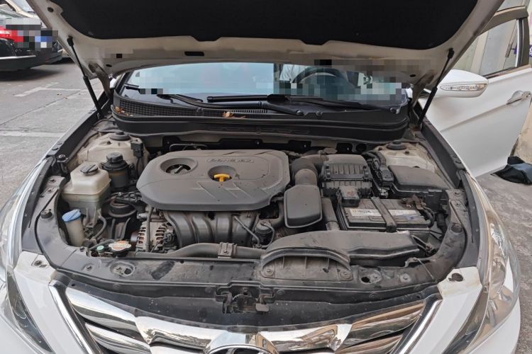 Used Hyundai Sonata 2011 2.0L Automatic Luxury Edition Engine Bay
