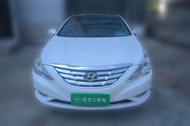 Used Hyundai Sonata 2011 2.0L Automatic Luxury Edition Front