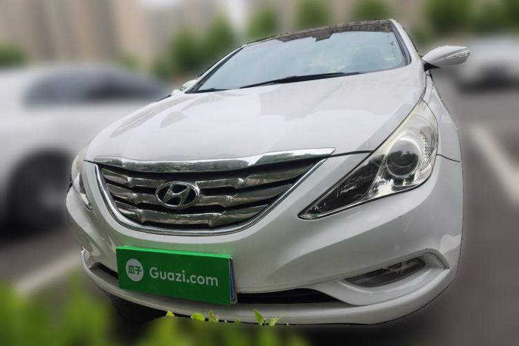 Used Hyundai Sonata 2011 2.0L Automatic Luxury Edition Front