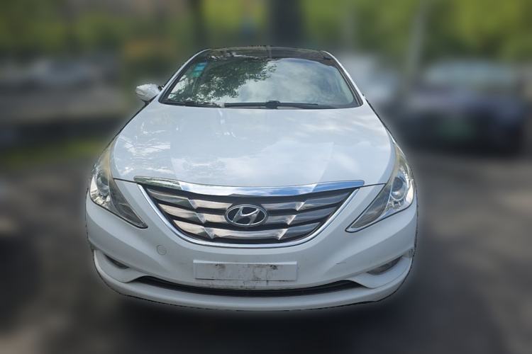 Used Hyundai Sonata 2011 2.0L Automatic Luxury Edition Front