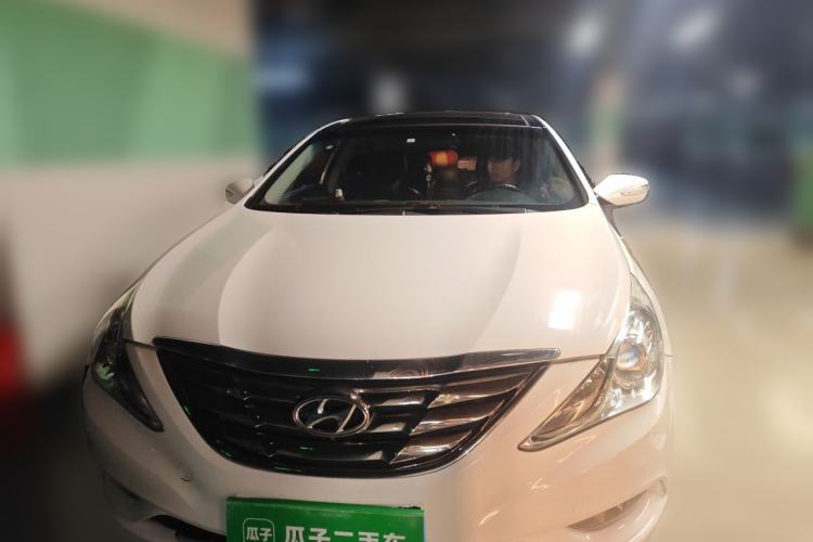 Used Hyundai Sonata 2011 2.0L Automatic Luxury Edition Front