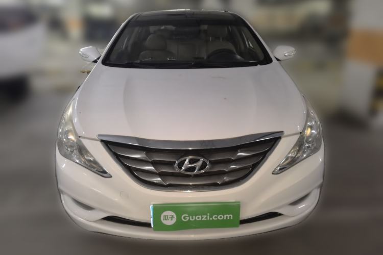 Used Hyundai Sonata 2011 2.0L Automatic Luxury Edition Front