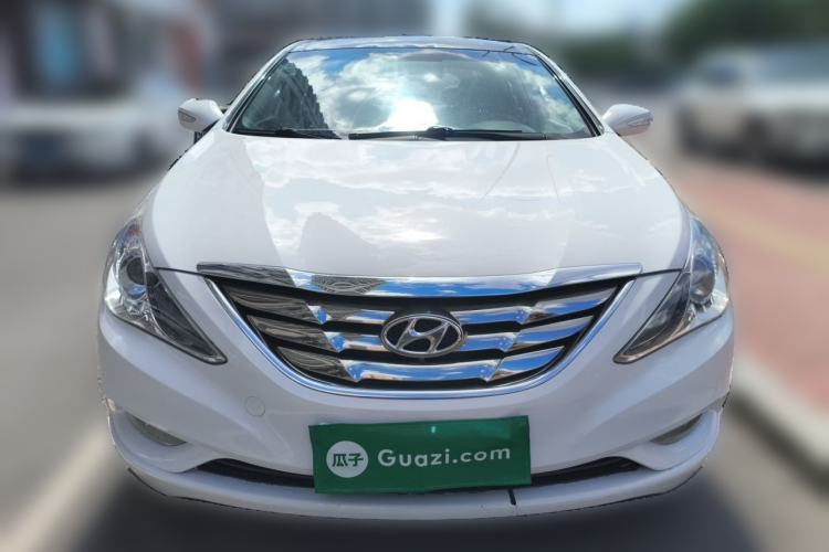 Used Hyundai Sonata 2011 2.0L Automatic Supreme Edition Front
