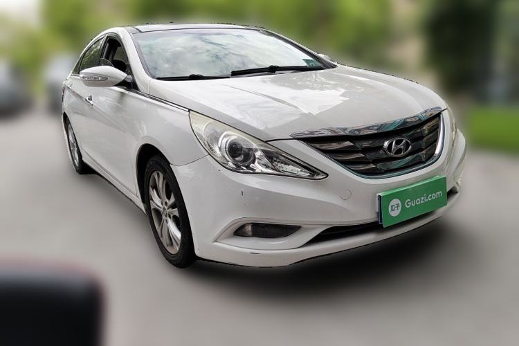 Used Hyundai Sonata 2011 2.0L Automatic Prestige Edition Front Right 45 Deg