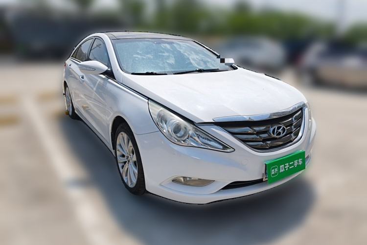 Used Hyundai Sonata 2011 2.0L Automatic Prestige Edition Front Right 45 Deg