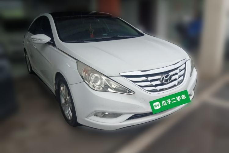 Used Hyundai Sonata 2011 2.0L Automatic Leading Edition Front Right 45 Deg