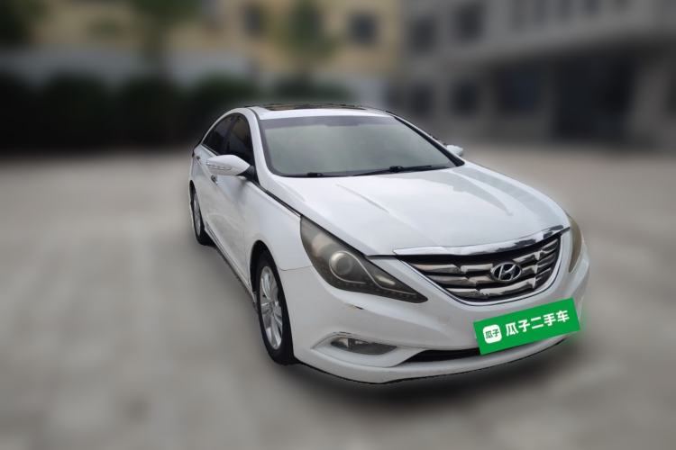 Used Hyundai Sonata 2011 2.0L Automatic Prestige Edition Front Right 45 Deg