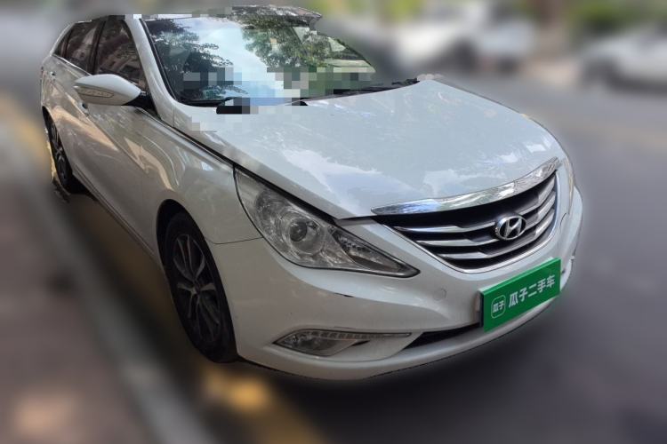 Used Hyundai Sonata 2011 2.0L Automatic Leading Edition Front Right 45 Deg