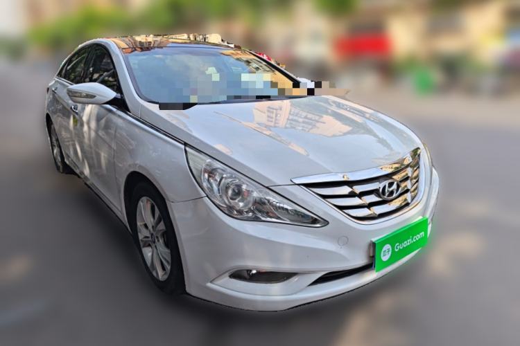 Used Hyundai Sonata 2011 2.0L Automatic Prestige Edition Front Right 45 Deg