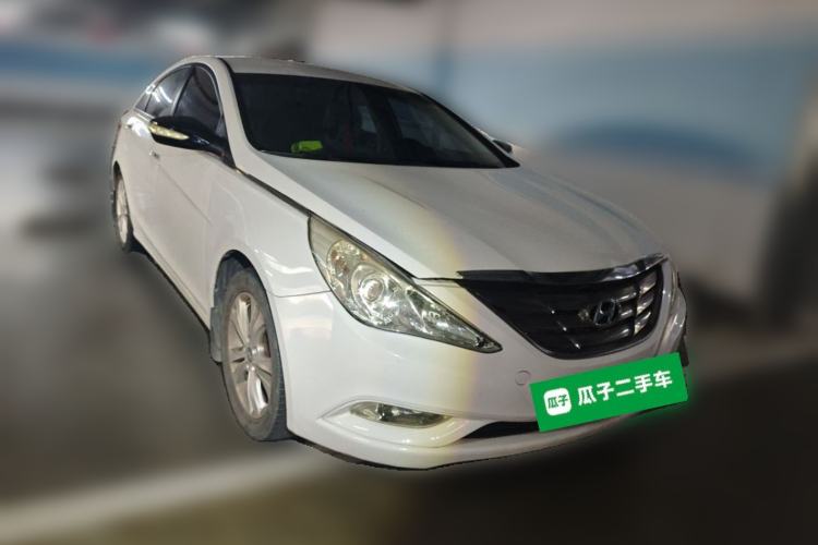 Used Hyundai Sonata 2011 2.0L Automatic Fashion Edition Front Right 45 Deg