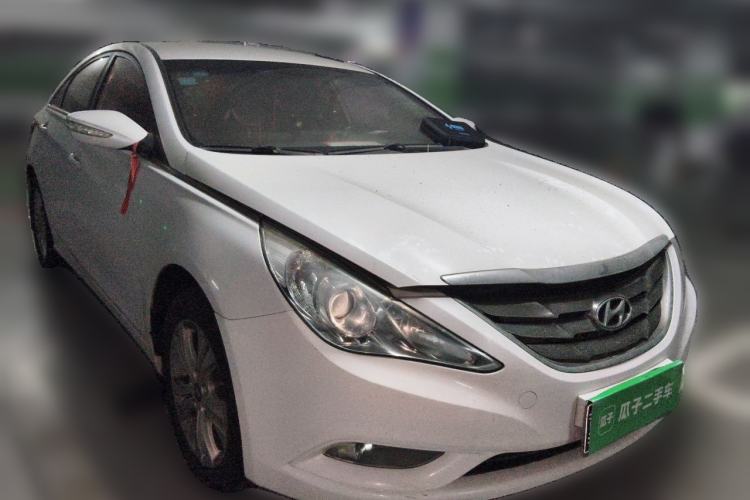 Used Hyundai Sonata 2011 2.0L Automatic Fashion Edition Front Right 45 Deg