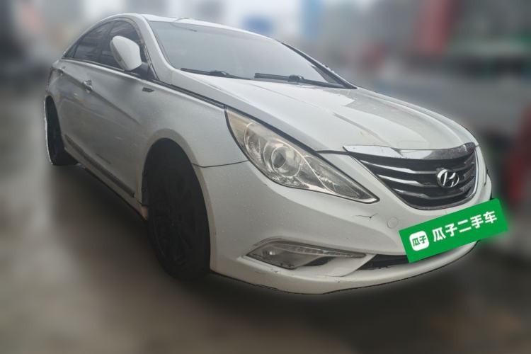 Used Hyundai Sonata 2011 2.0L Automatic Leading Edition Front Right 45 Deg