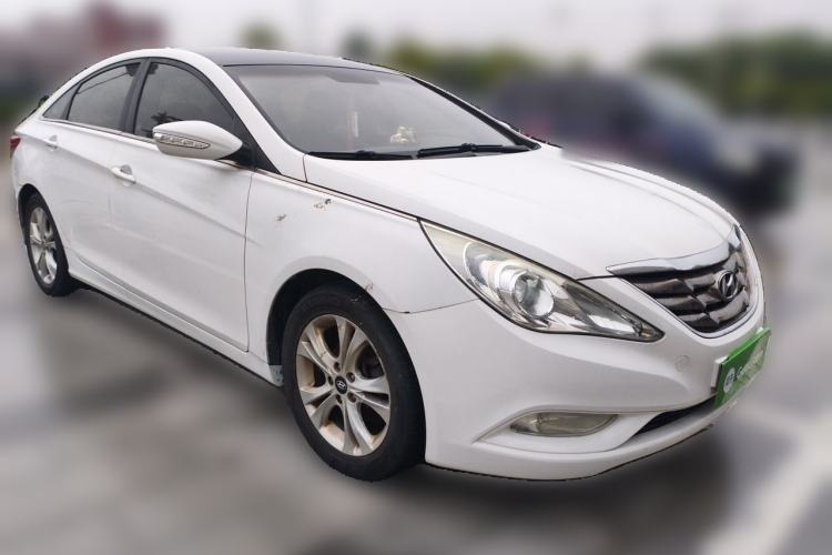Used Hyundai Sonata 2011 2.0L Automatic Fashion Edition Front Right 45 Deg