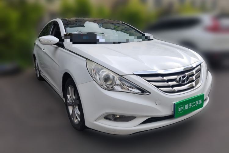 Used Hyundai Sonata 2011 2.0L Automatic Leading Edition Front Right 45 Deg