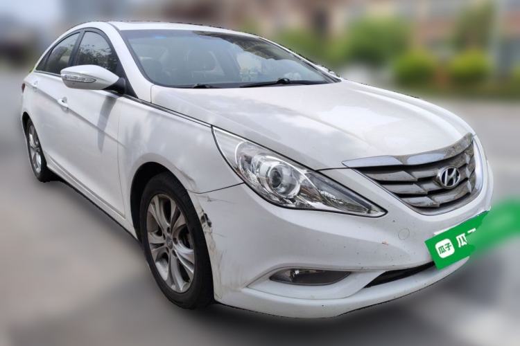 Used Hyundai Sonata 2011 2.0L Automatic Leading Edition Front Right 45 Deg