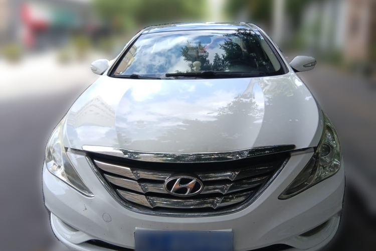 Used Hyundai Sonata 2011 2.0L Automatic Luxury Edition Front