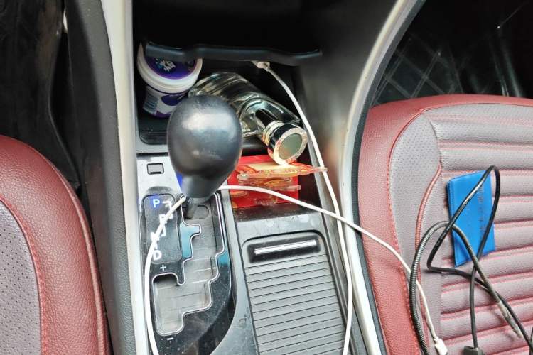 Used Hyundai Sonata 2011 2.0L Automatic Fashion Edition Gear Lever
