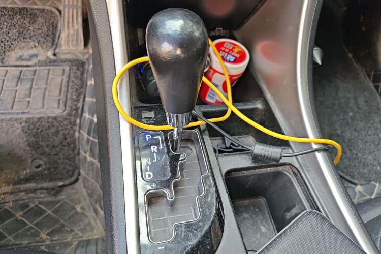 Used Hyundai Sonata 2011 2.0L Automatic Prestige Edition Gear Lever